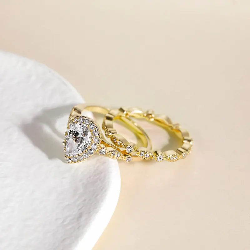 2pc Pear Cut Ring Set