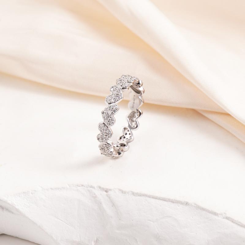 S925 Moissanite Accented Eternity Heart Ring