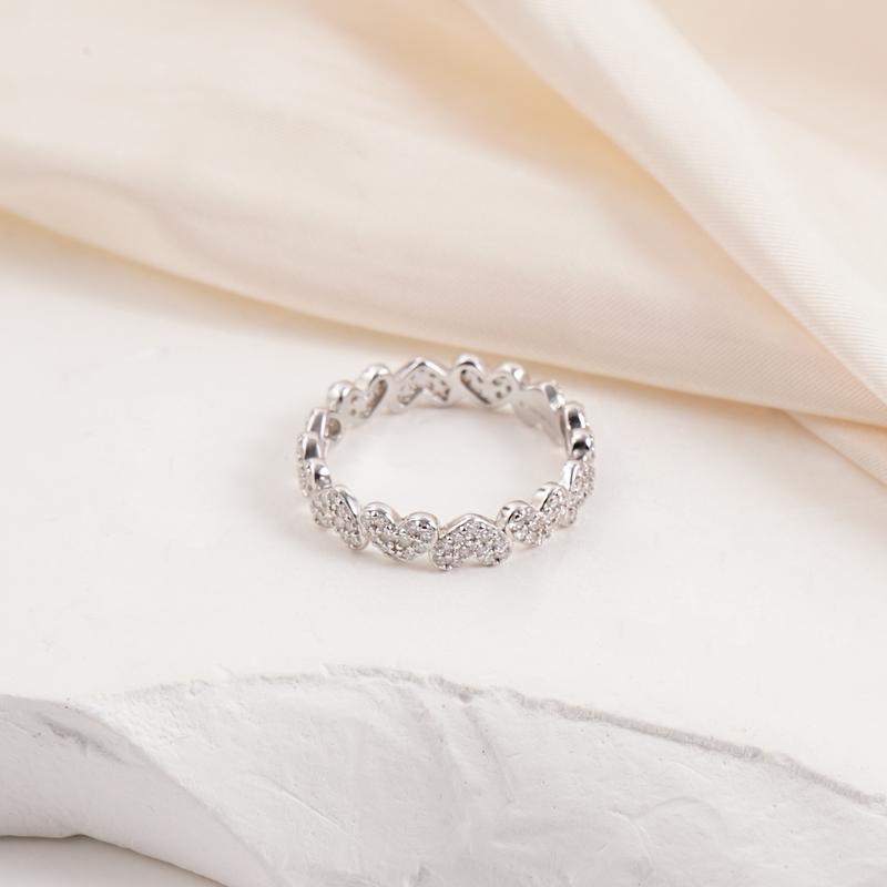 S925 Moissanite Accented Eternity Heart Ring
