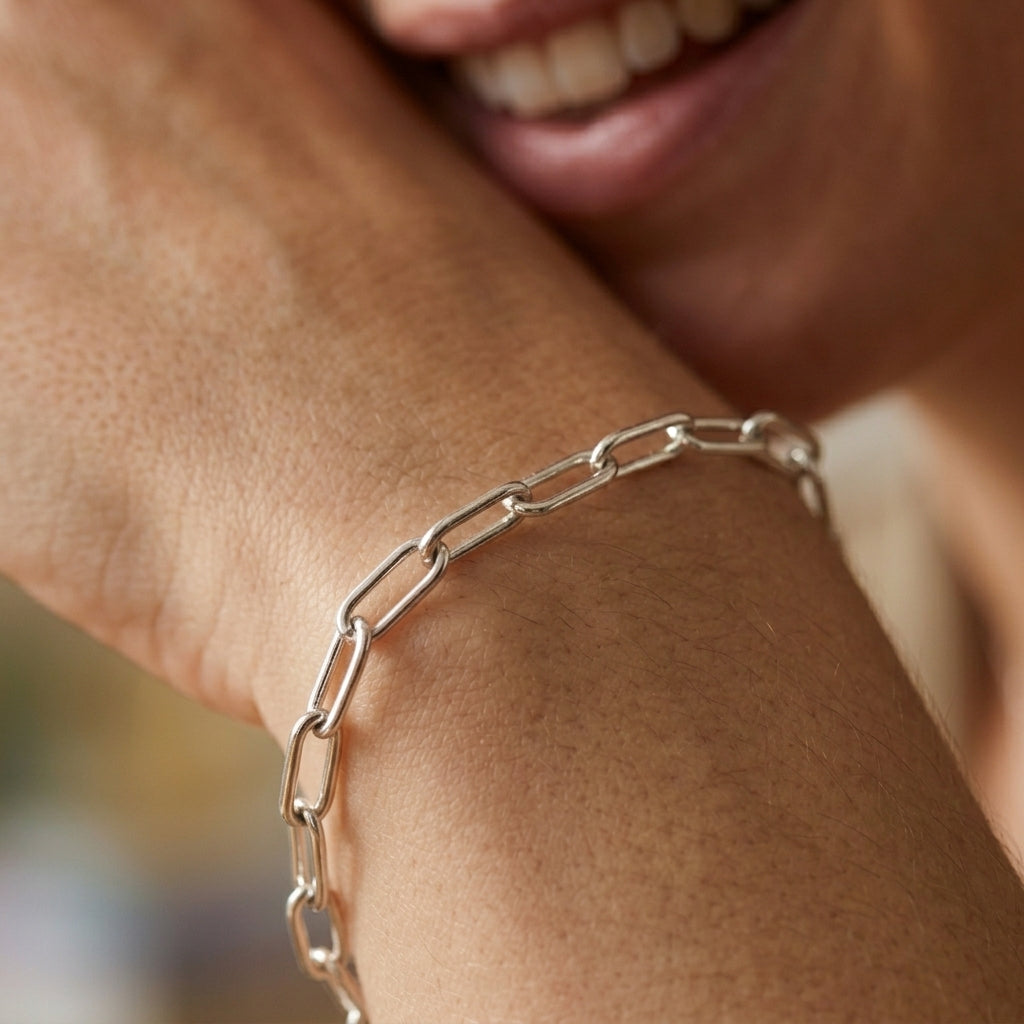 Veinci Classics Paperclip Bracelet
