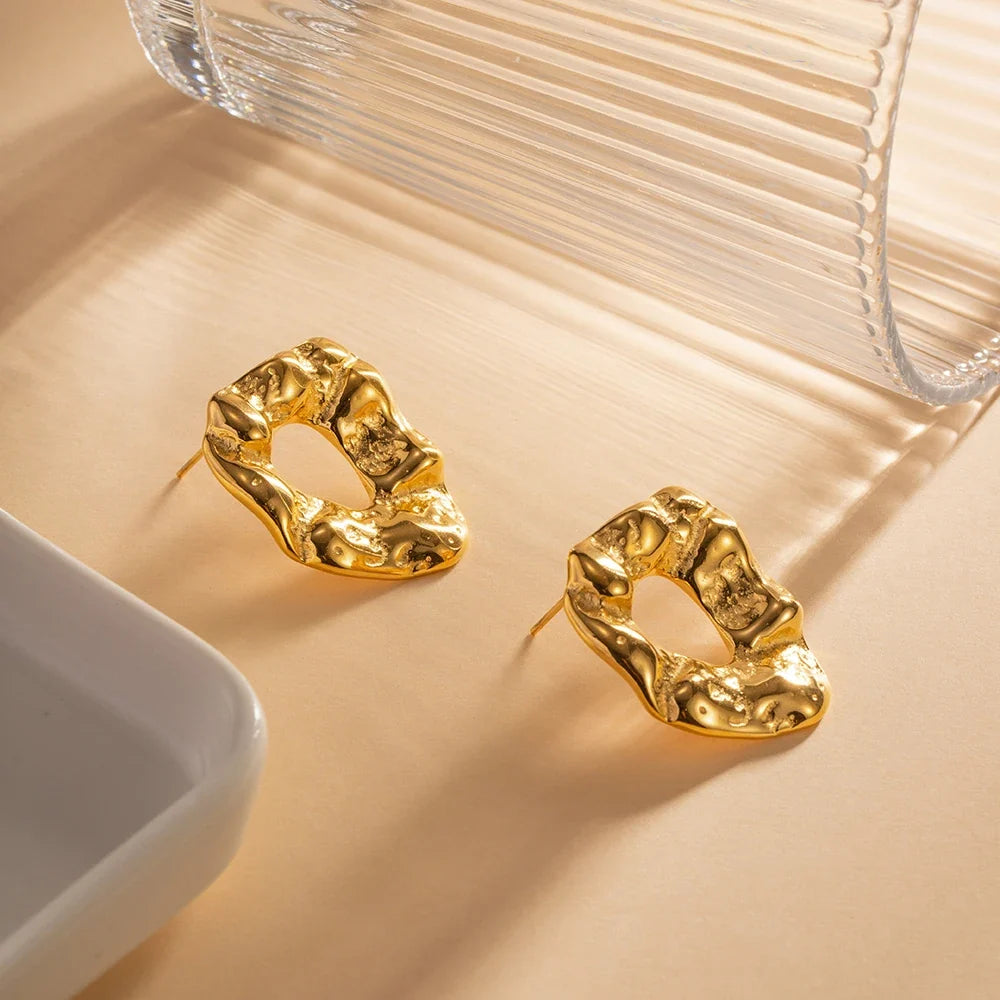 18k Textured Open Irregular Circle Earrings