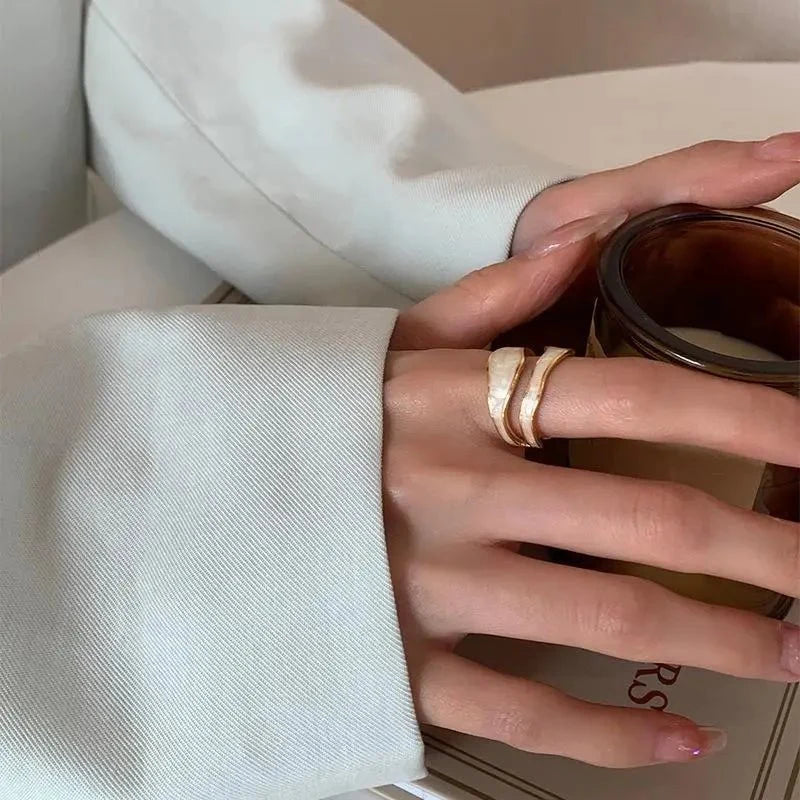 Adjustable Luxury Gold Crevice Ring
