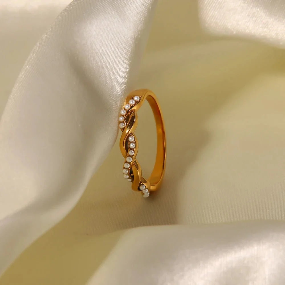 Dainty Pearl Intertwined Ring