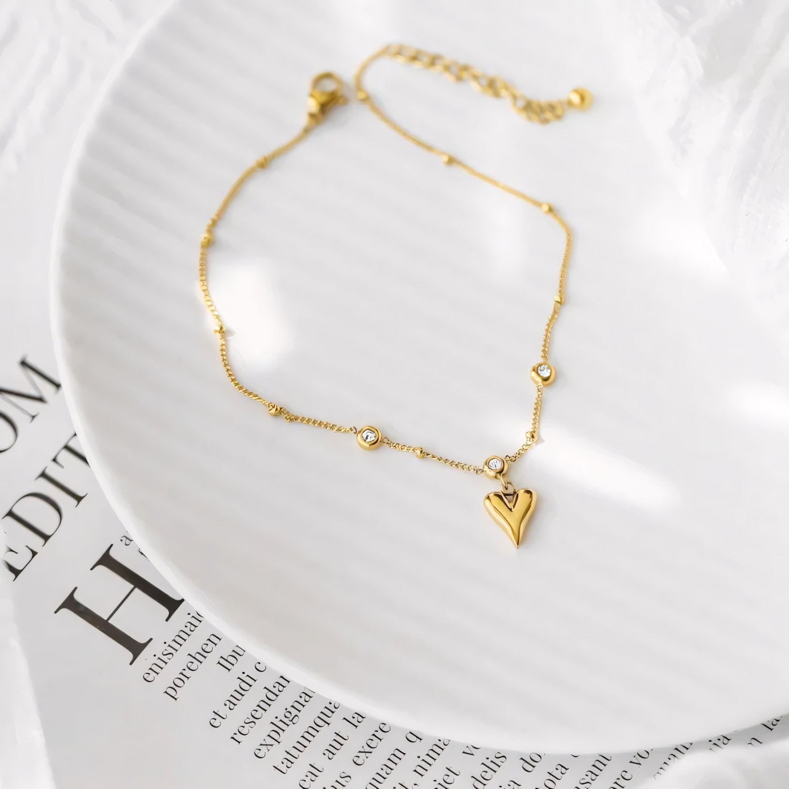 Dainty Romantic Heart Diamond Anklet