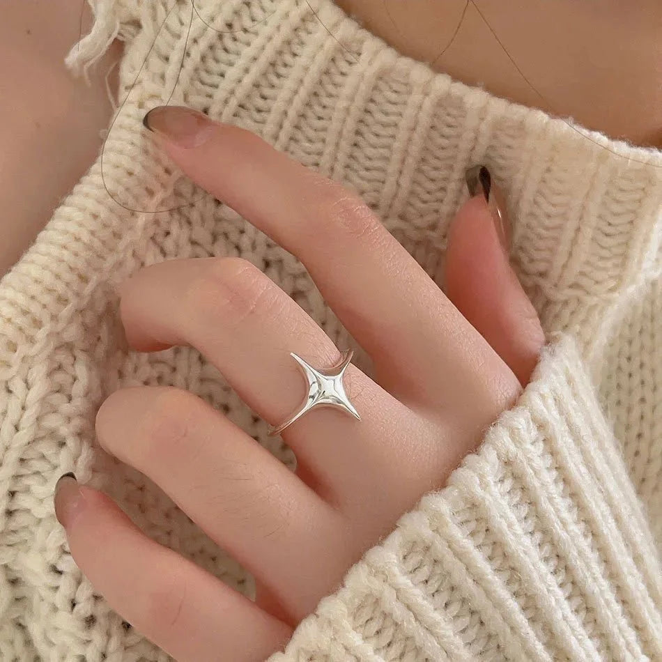 Resizable North Star Rings