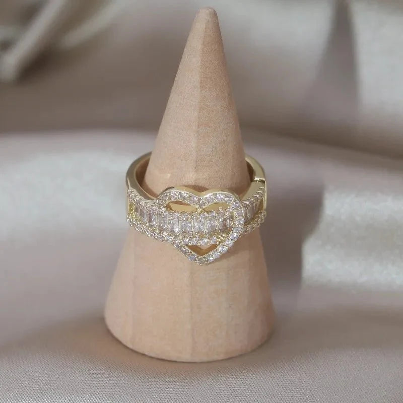 14k Lovers Loop Diamond Heart Ring