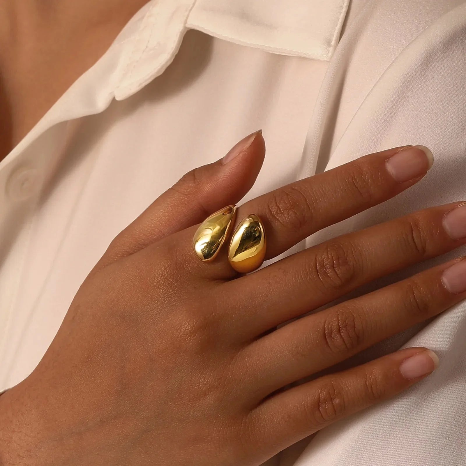 18k Chunky Droplet Wrap Around Ring