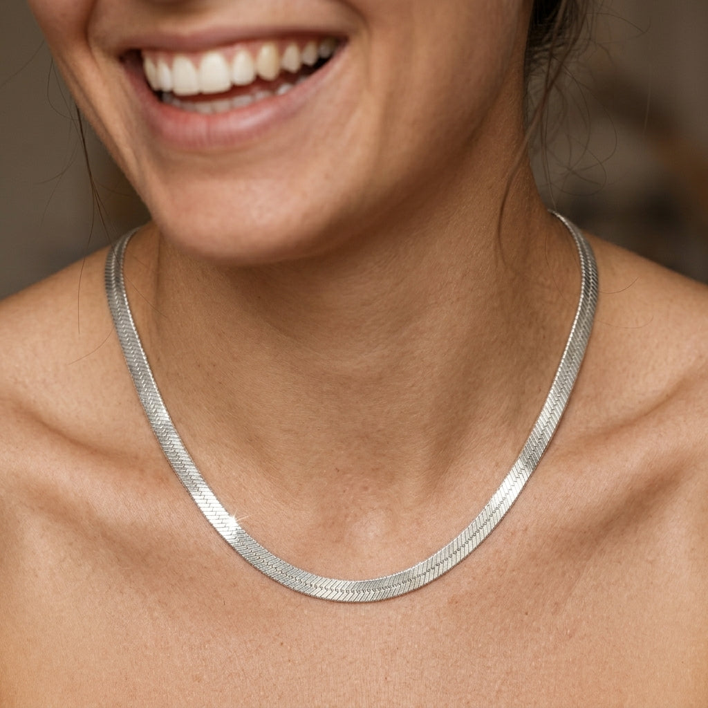 Veinci Classics Herringbone Necklace