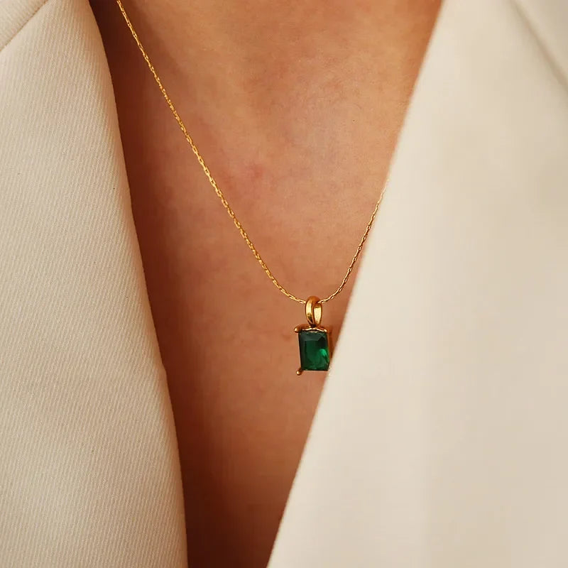 Dainty Aurora Necklace