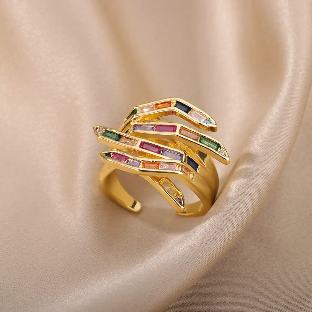 Geometric Claw Scattered Diamond Ring