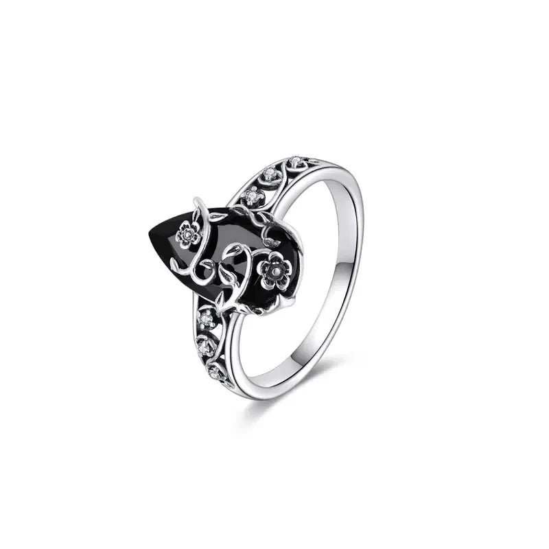 Floral Accented Onyx Ring