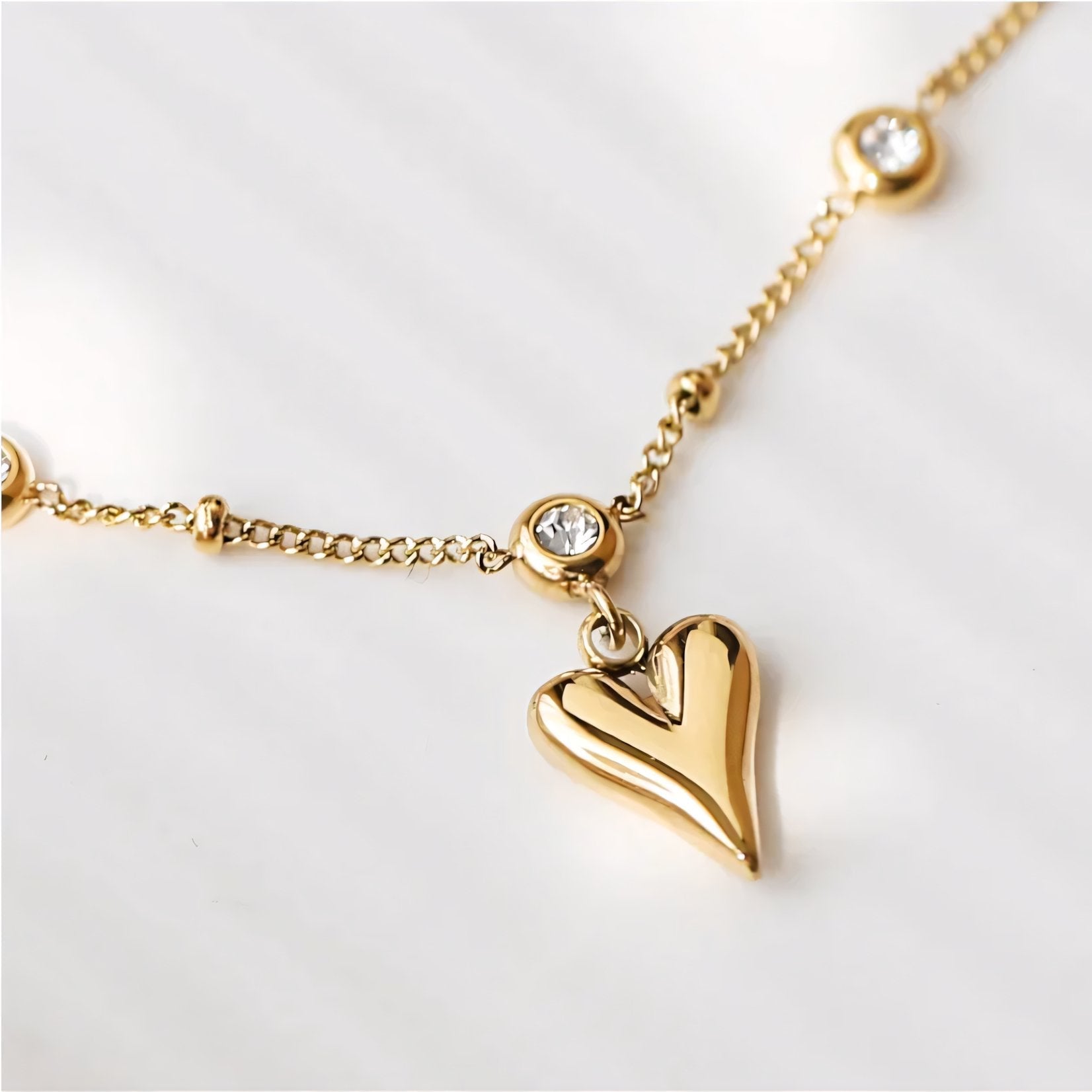 Dainty Romantic Heart Diamond Anklet