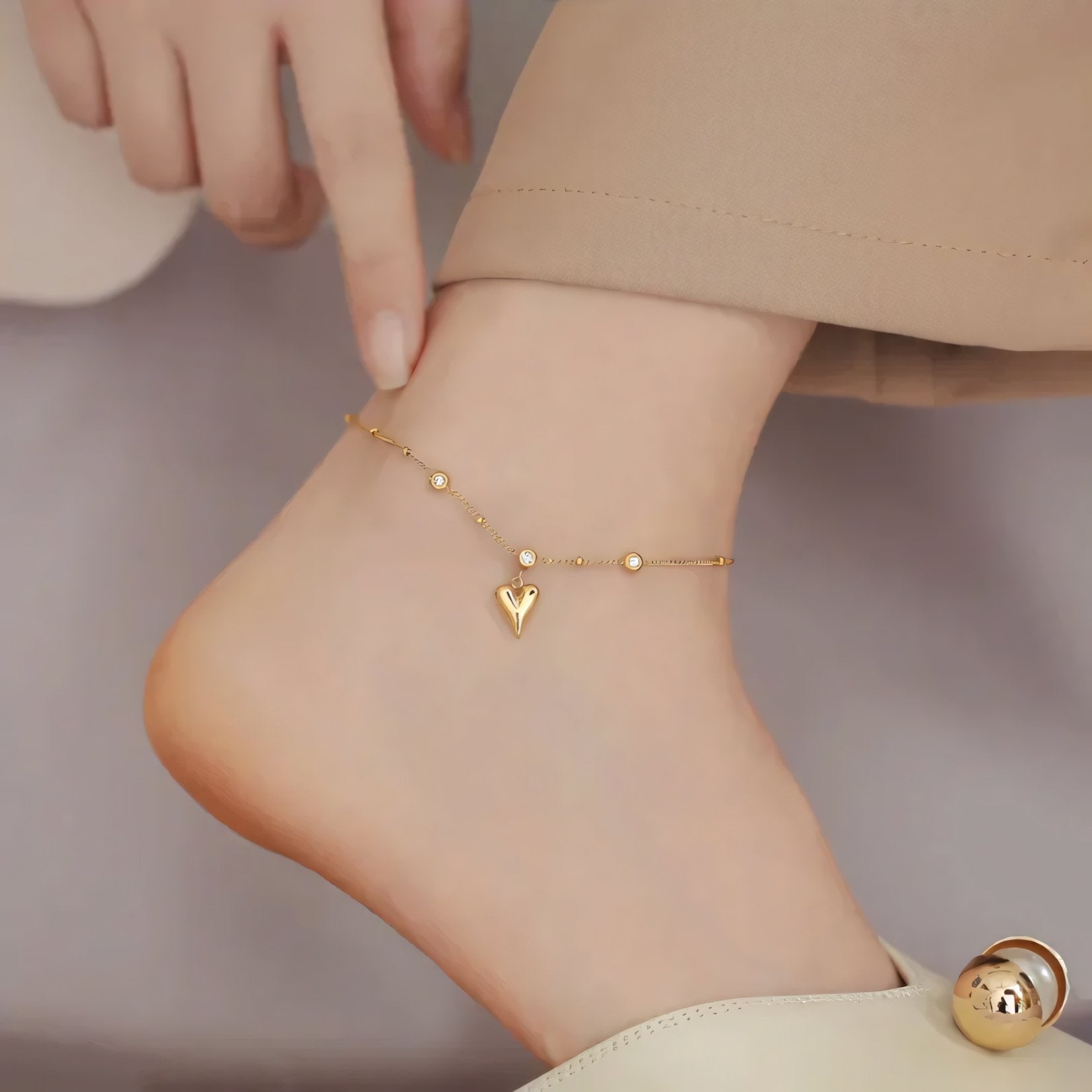 Dainty Romantic Heart Diamond Anklet